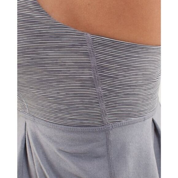 LULULEMON Power Dance Tank Sz 6 Heathered Fossil Wee Are From Space Coal Fossil - Picture 5 of 10